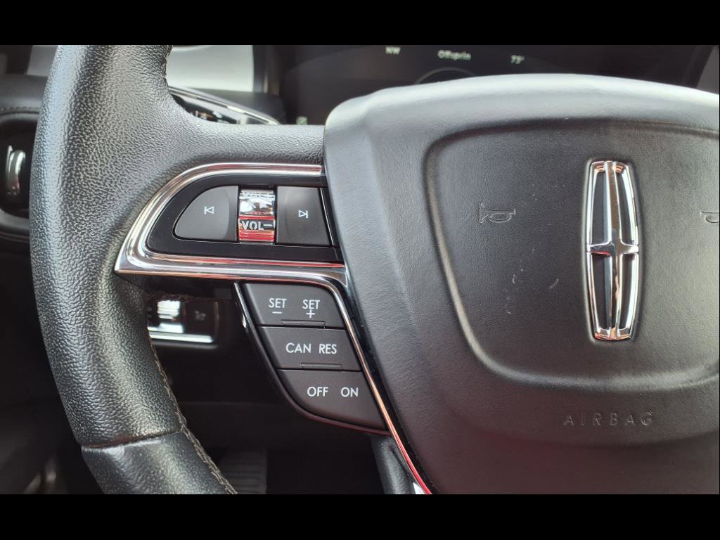 Used 2022 Lincoln Nautilus AWD w/ Premium Package image 37