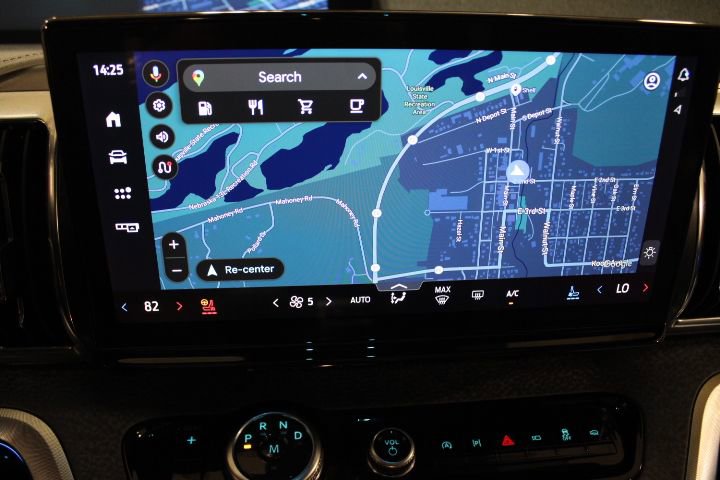 Used 2025 Ford Expedition Tremor image 4