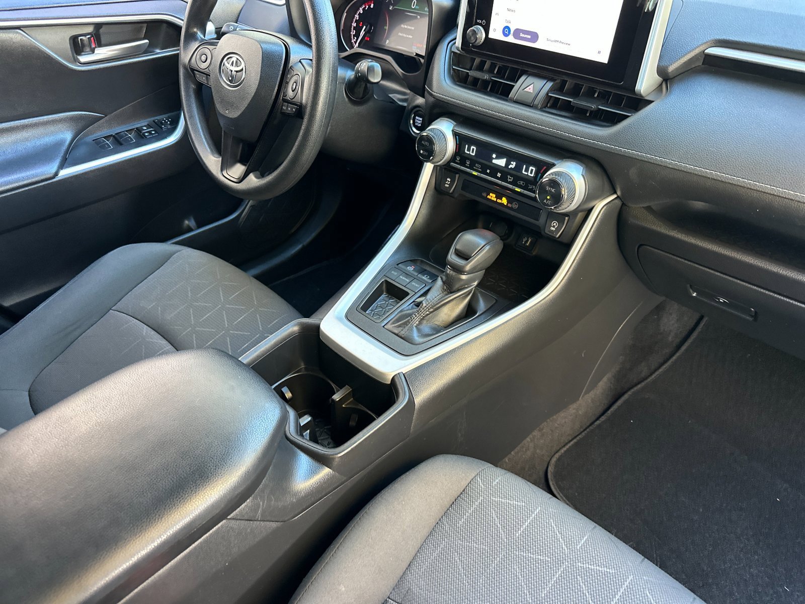 Used 2024 Toyota RAV4 XLE image 18