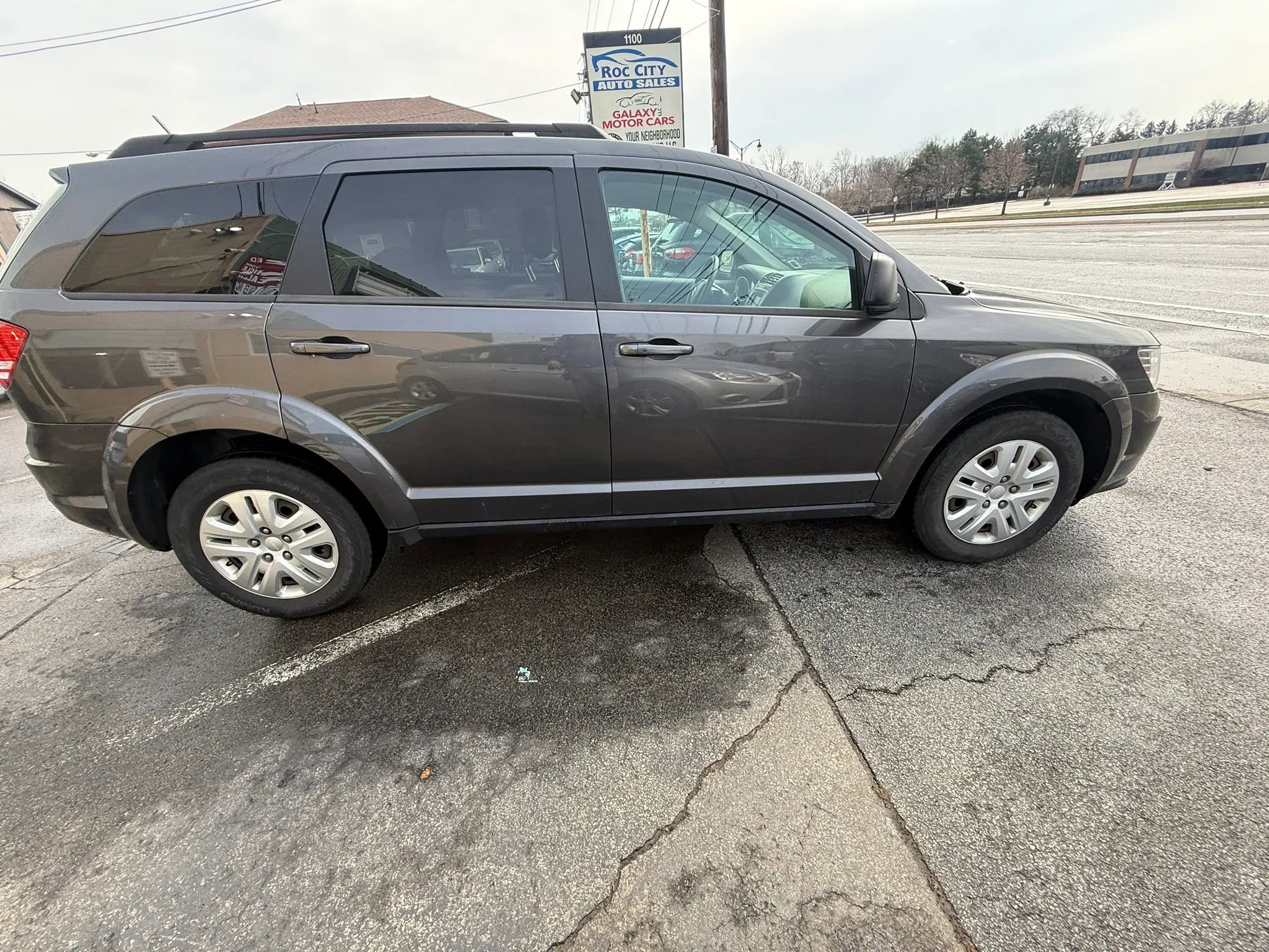 Used 2018 Dodge Journey SE image 11