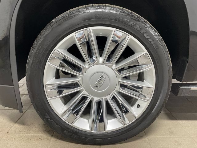 Used 2017 Cadillac Escalade ESV Platinum AWD/4WD image 7