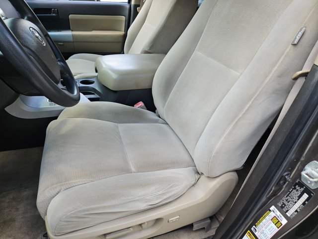 Used 2008 Toyota Sequoia SR5 w/ Towing Pkg AWD/4WD image 14