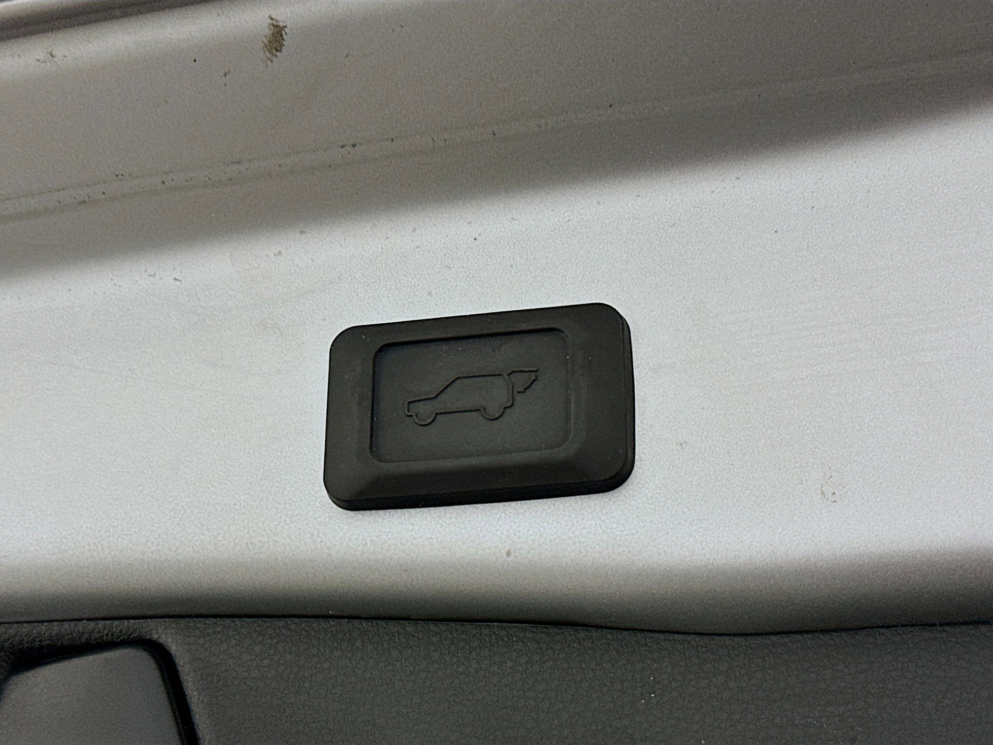 Used 2024 Toyota RAV4 XLE image 32