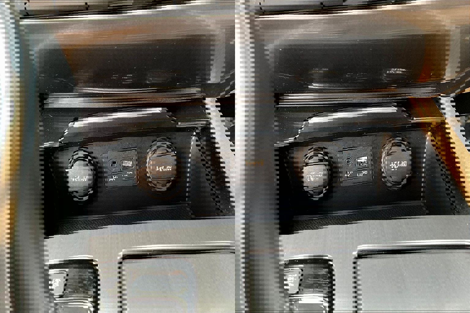 Used 2017 Genesis G80 3.8 w/ Option Group 02 image 17