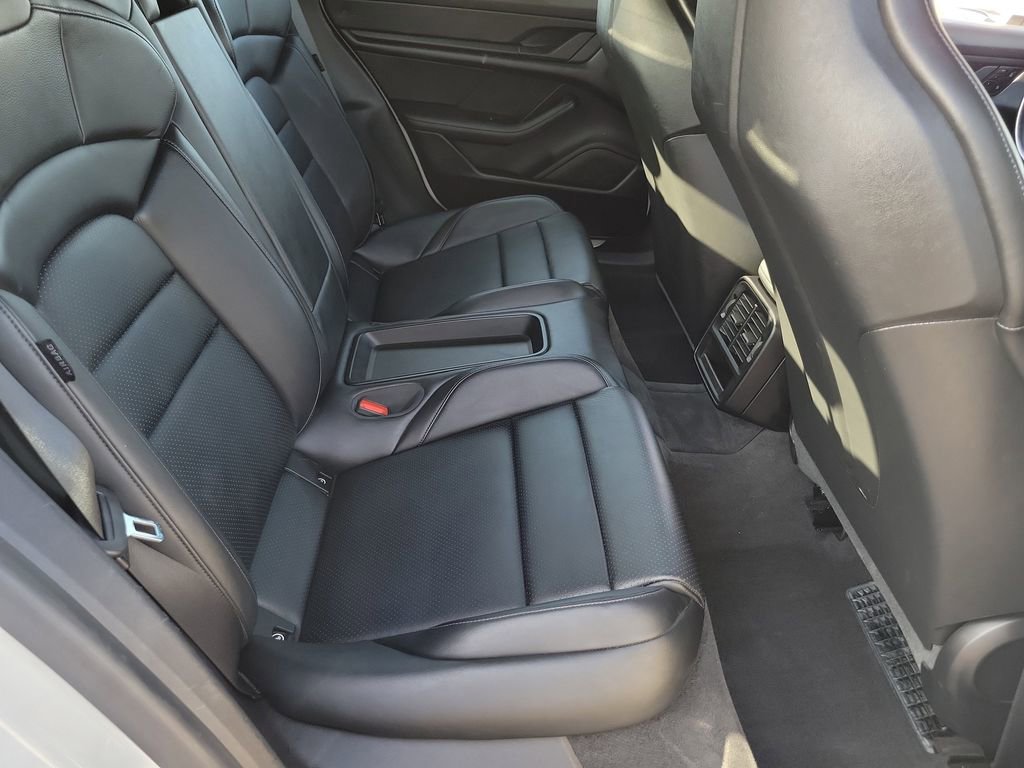 Used 2021 Porsche Taycan 4S image 17