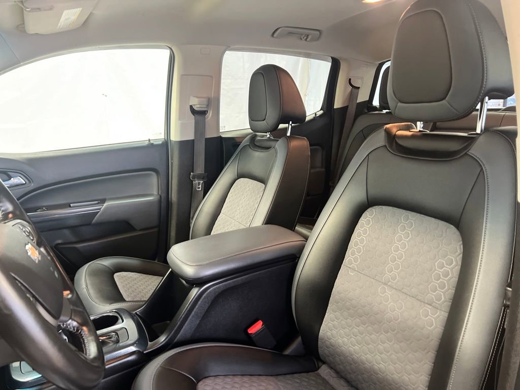 Used 2018 Chevrolet Colorado Z71 AWD/4WD image 23