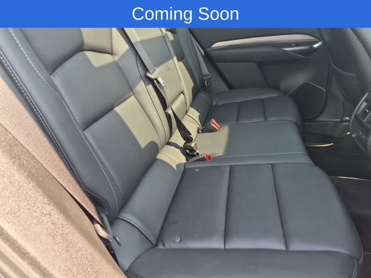 Used 2023 Cadillac XT4 Premium Luxury w/ Cold Weather Package AWD/4WD image 13