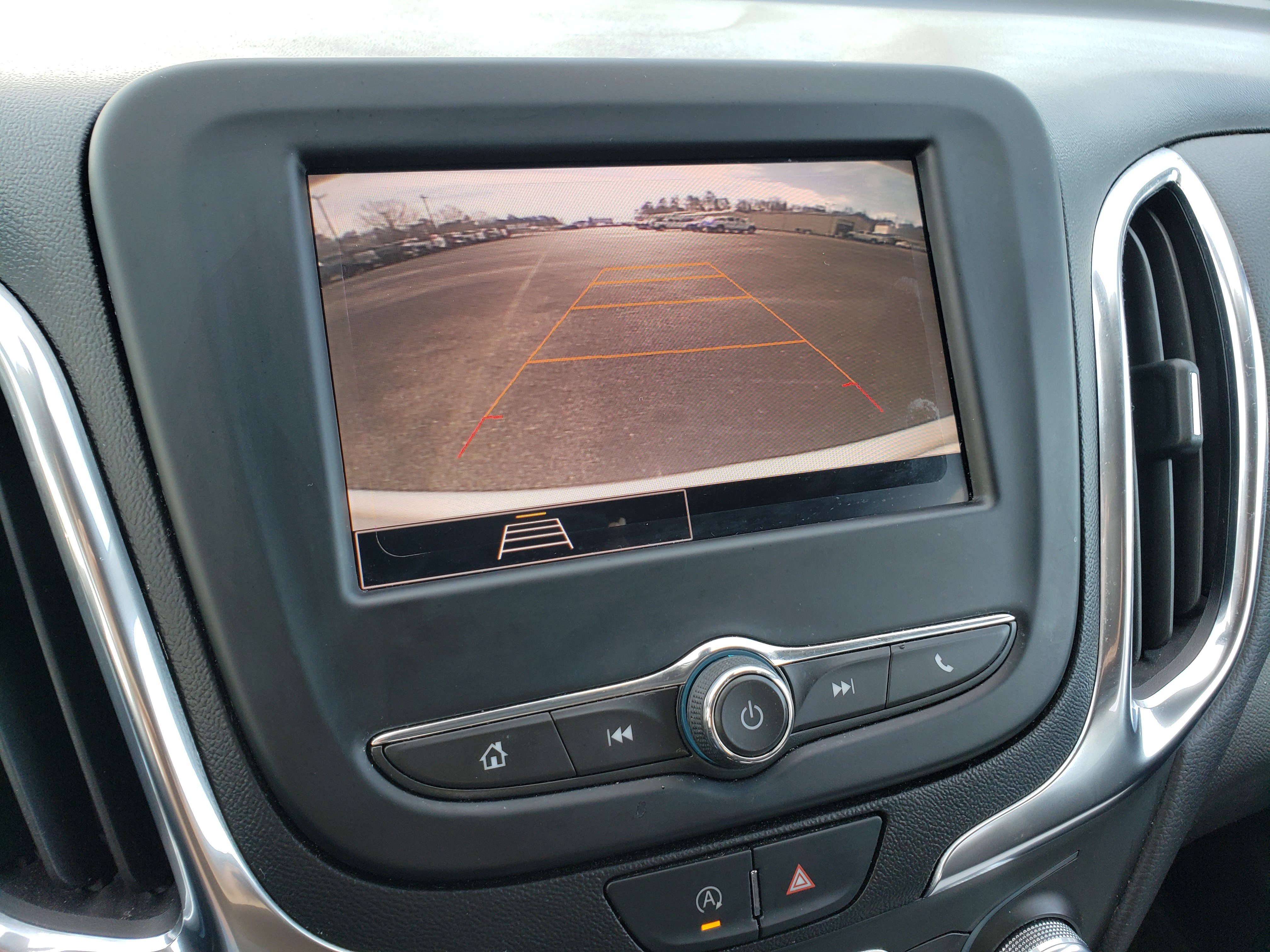 Used 2022 Chevrolet Equinox LT w/ Driver Convenience Package image 37