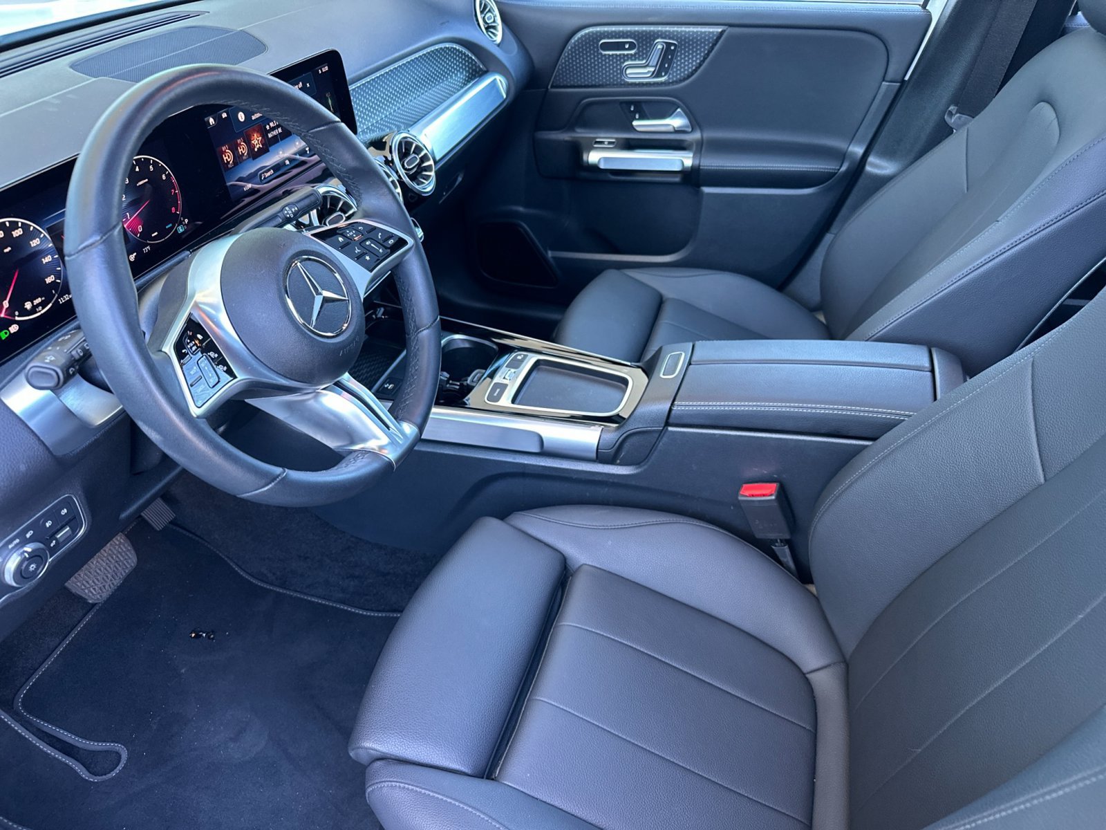 Certified 2026 Mercedes-Benz GLB 250 image 10