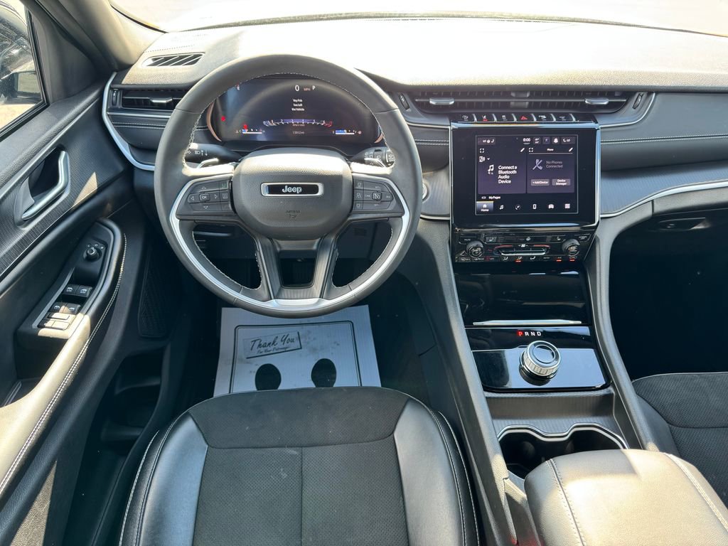 Used 2024 Jeep Grand Cherokee Altitude image 20