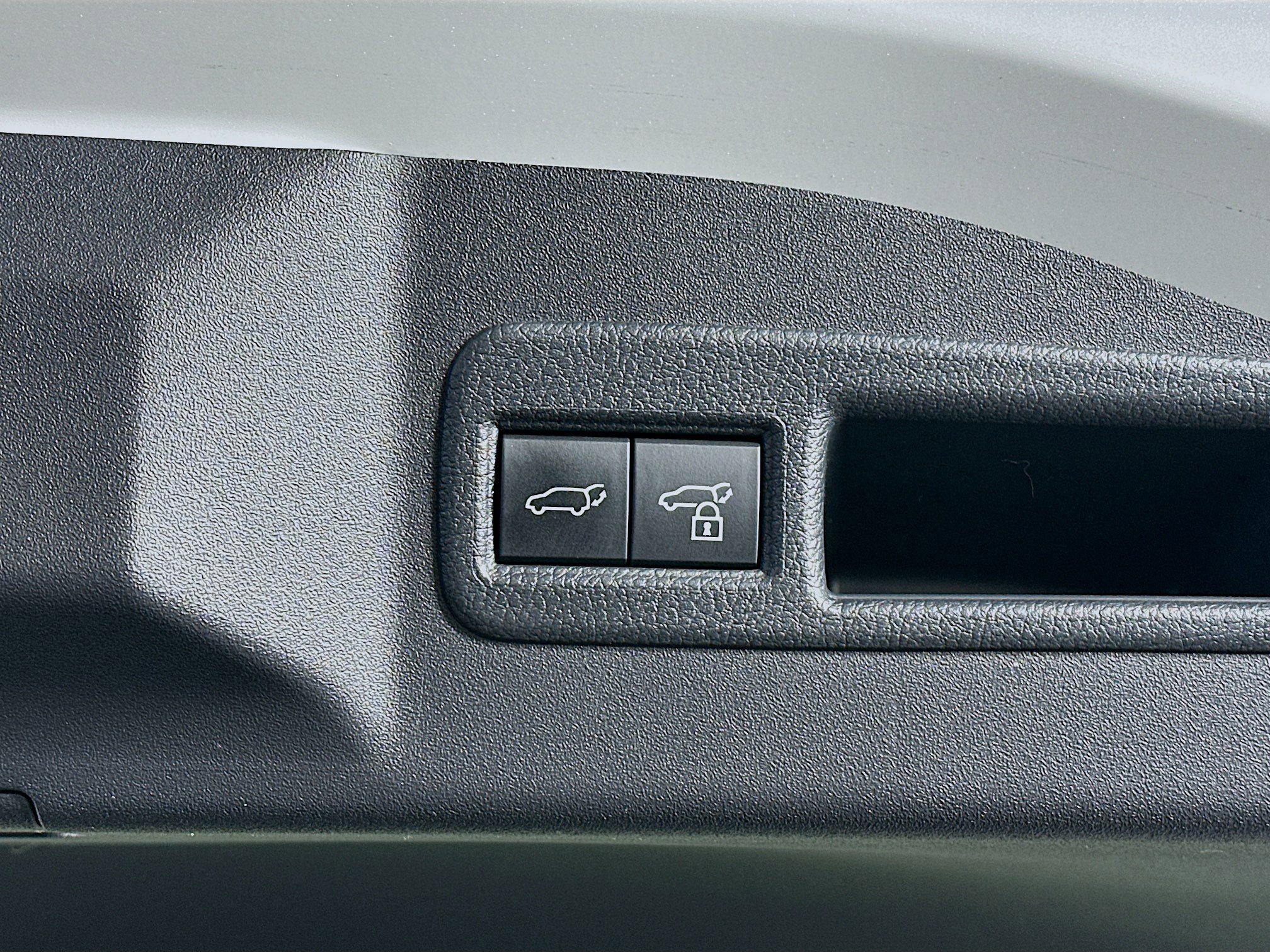 Used 2024 Toyota bZ4X FWD image 29