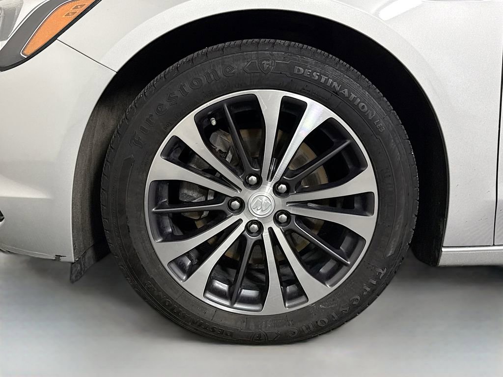 Used 2019 Buick LaCrosse Essence w/ Sun and Shade Package image 31