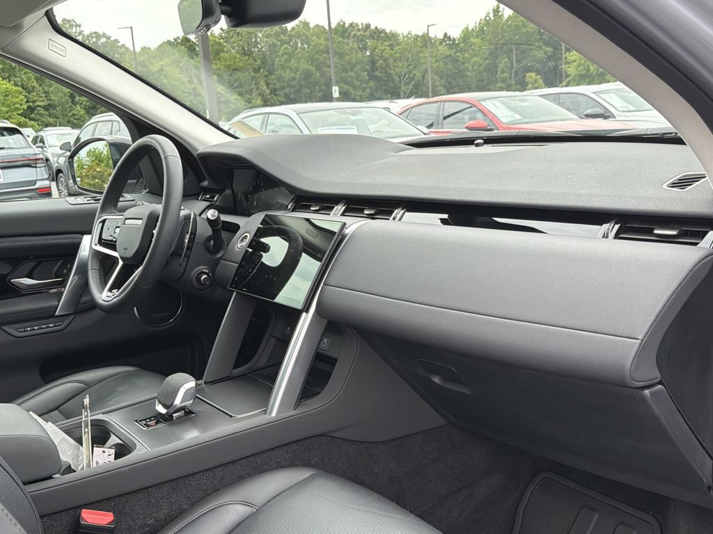Used 2025 Land Rover Discovery Sport S AWD/4WD image 17