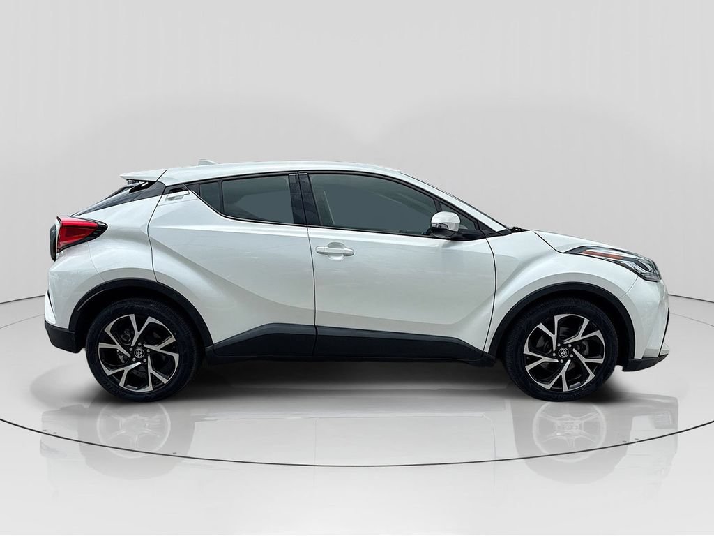 Used 2021 Toyota C-HR XLE FWD image 8
