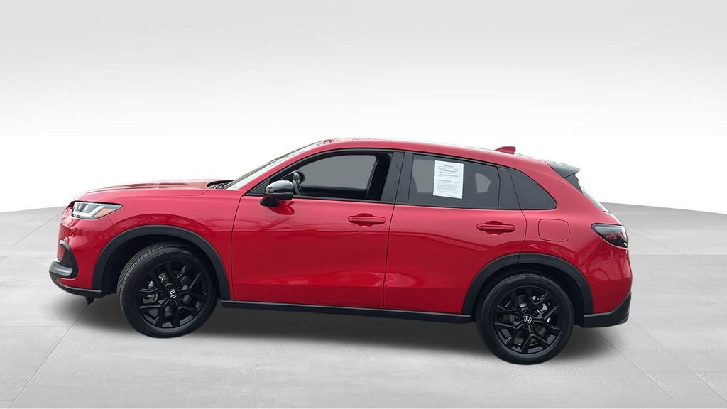 Certified 2025 Honda HR-V Sport image 4
