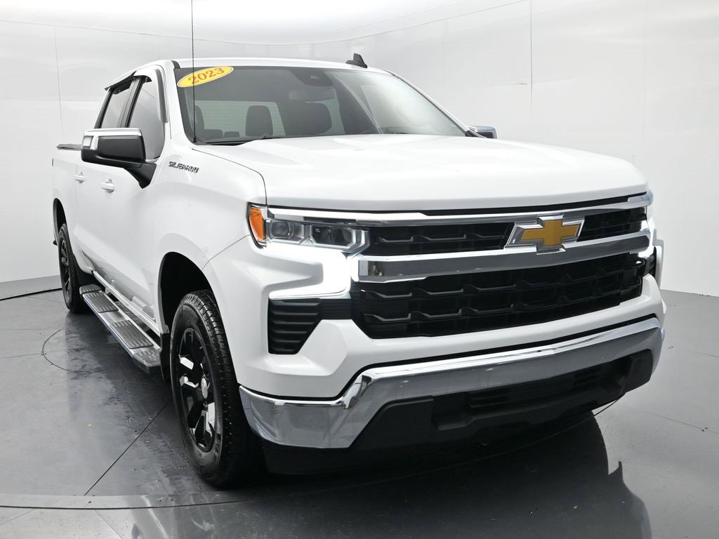 Used 2023 Chevrolet Silverado 1500 LT image 2