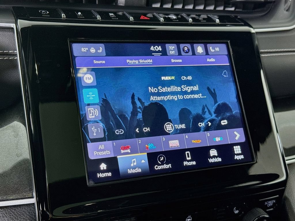 Used 2023 Jeep Grand Cherokee Altitude AWD/4WD image 7