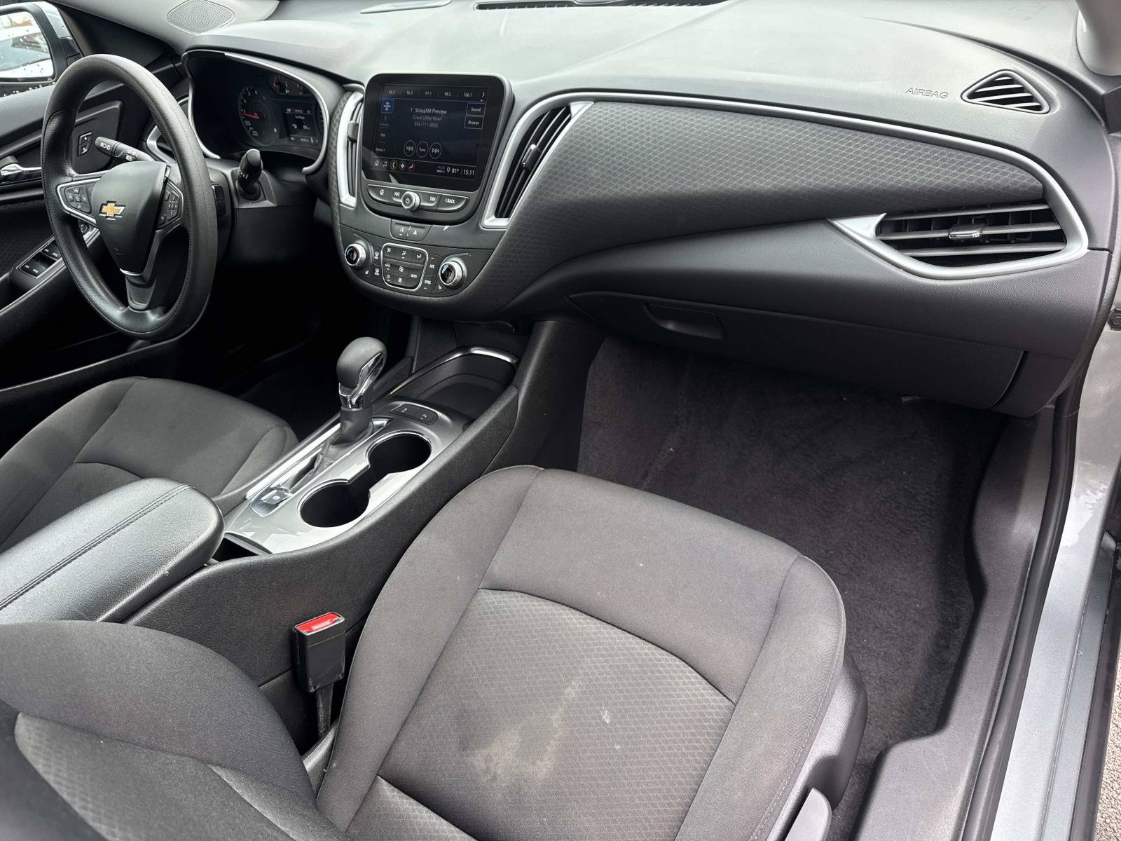 Used 2025 Chevrolet Malibu LT FWD image 11