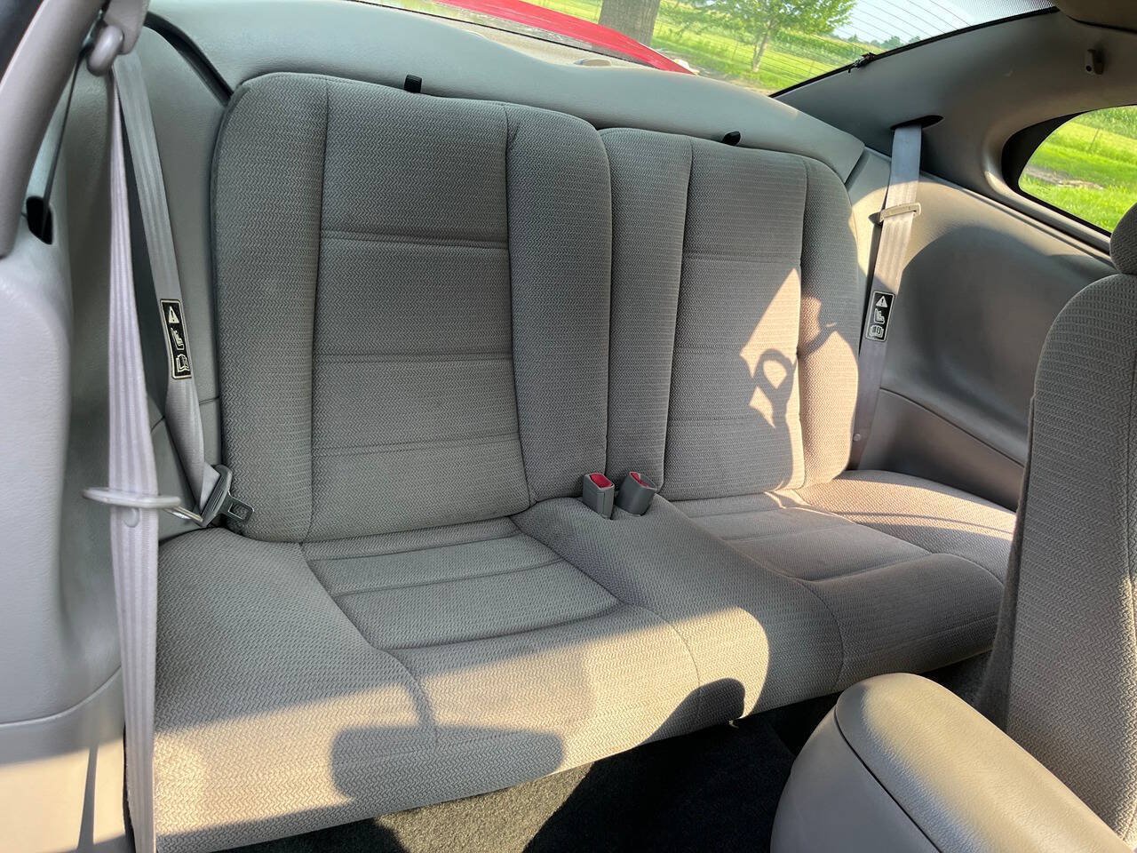 Used 2000 Ford Mustang Coupe RWD image 6
