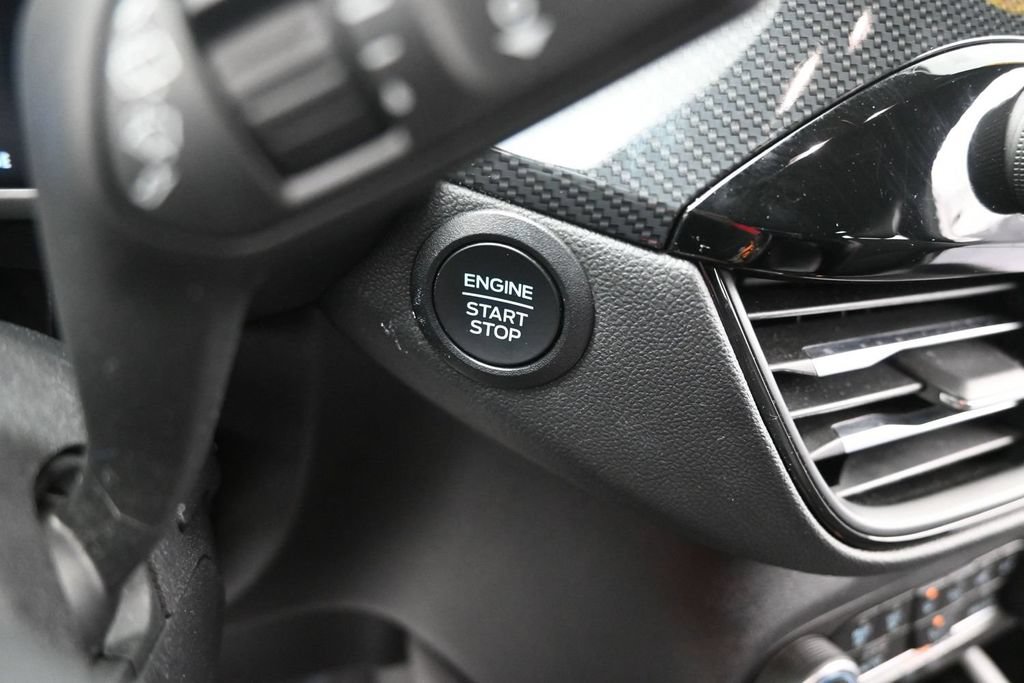 Used 2025 Ford Escape ST-Line FWD image 25