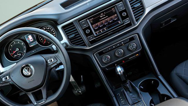 Used 2018 Volkswagen Atlas S image 19