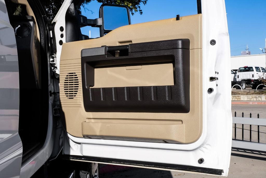 Used 2015 Ford F350 Lariat w/ Lariat Ultimate Package image 50