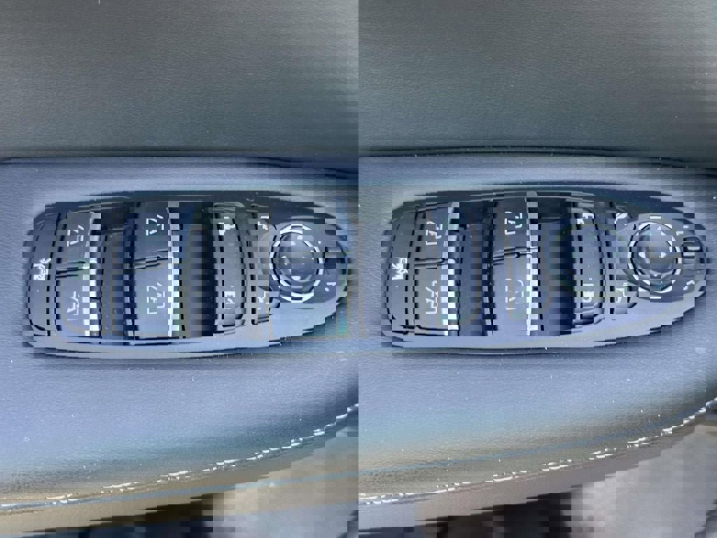 Used 2025 INFINITI QX55 Luxe w/ Cargo Package image 20