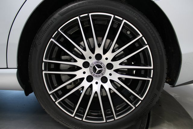 Used 2023 Mercedes-Benz C 300 Sedan image 31