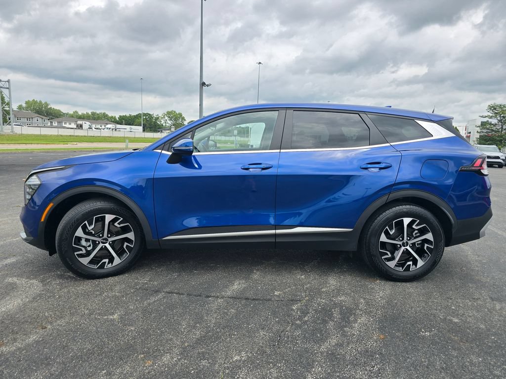 Used 2025 Kia Sportage EX FWD image 14