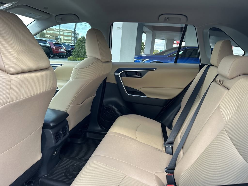 Used 2024 Toyota RAV4 LE image 17
