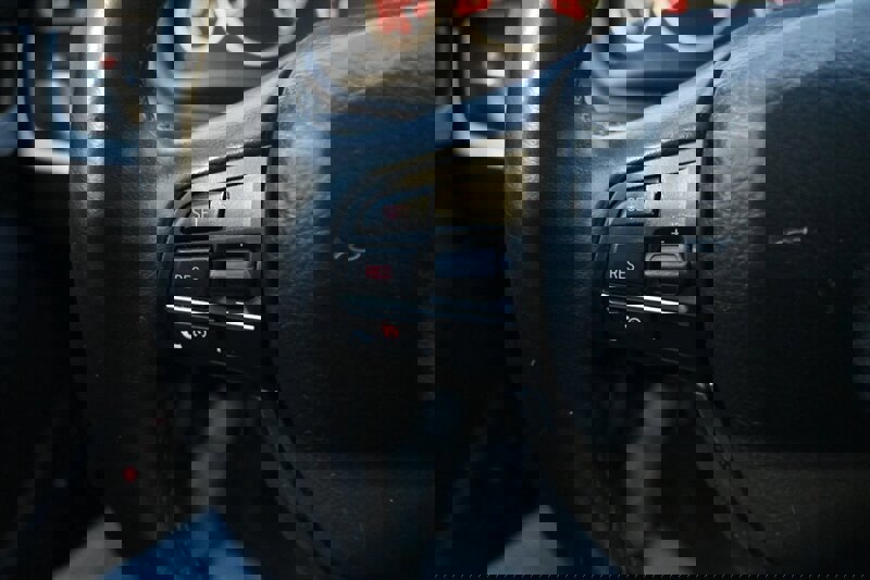 Used 2015 BMW 528i Sedan image 31