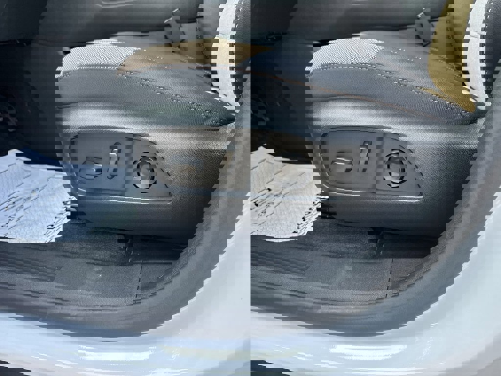 New 2026 Chevrolet Equinox ACTIV w/ Convenience Package III image 15