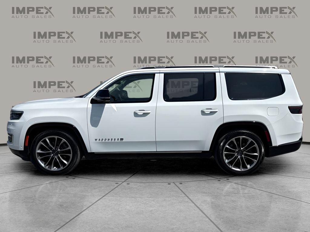 Used 2024 Jeep Wagoneer Series III w/ Premium Group I AWD/4WD image 2