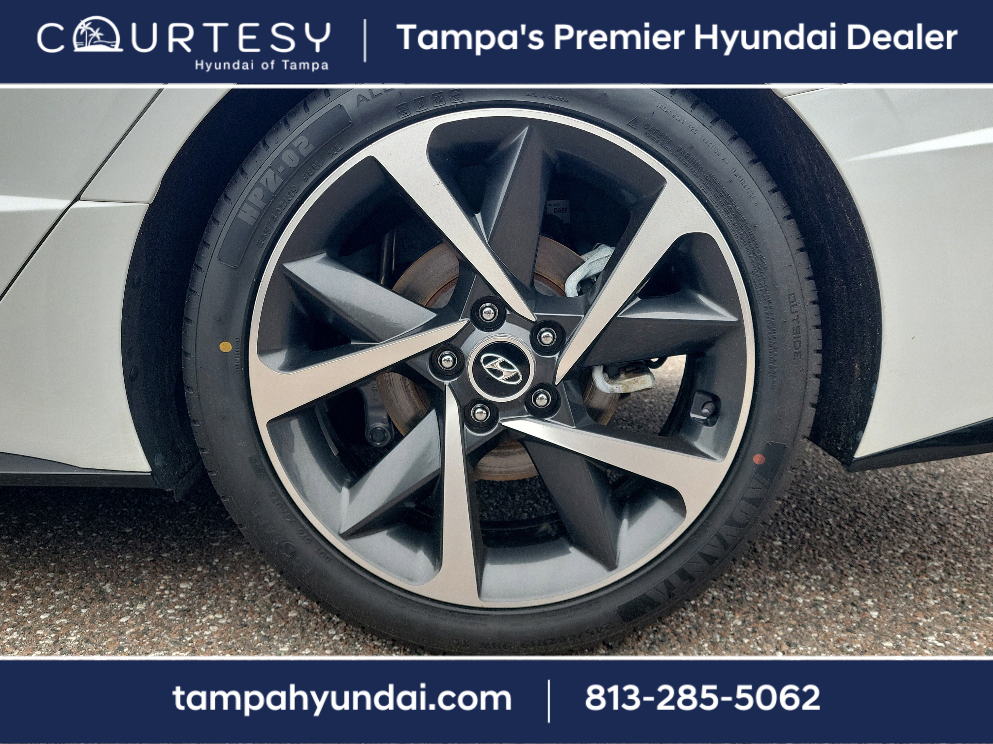 Used 2023 Hyundai Sonata SEL Plus w/ Preferred Accessory Package image 5