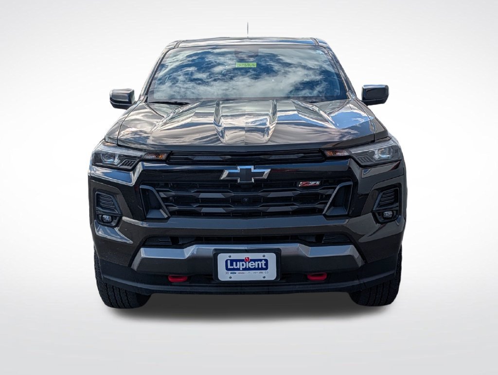 Used 2023 Chevrolet Colorado Z71 w/ Z71 Convenience Package 2 AWD/4WD image 12