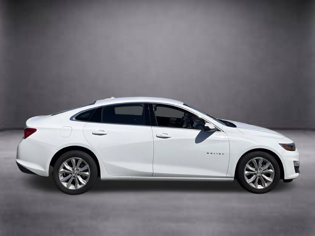 Used 2024 Chevrolet Malibu LT FWD image 3
