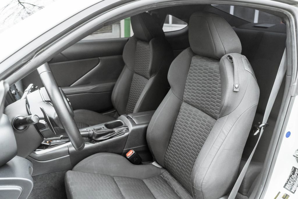 Used 2024 Toyota GR86 RWD image 7