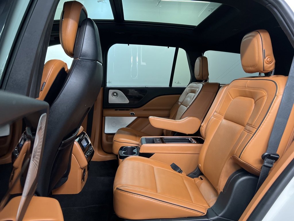 Certified 2020 Lincoln Aviator Black Label w/ Dynamic Handling Package image 34