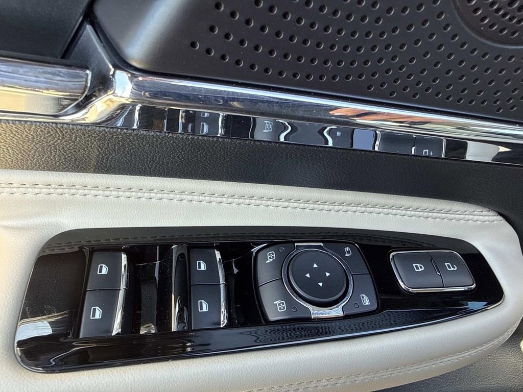 New 2026 Lincoln Corsair Premiere image 19