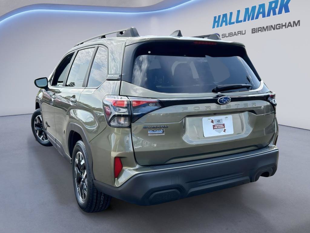 Used 2025 Subaru Forester Premium AWD/4WD image 4