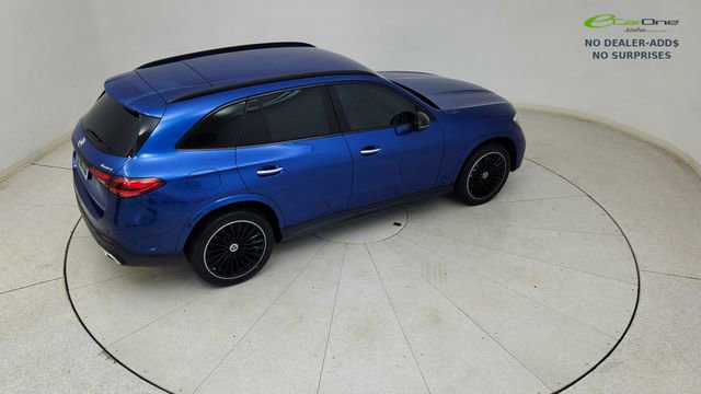 Used 2025 Mercedes-Benz GLC 350e 4MATIC w/ AMG Line image 87