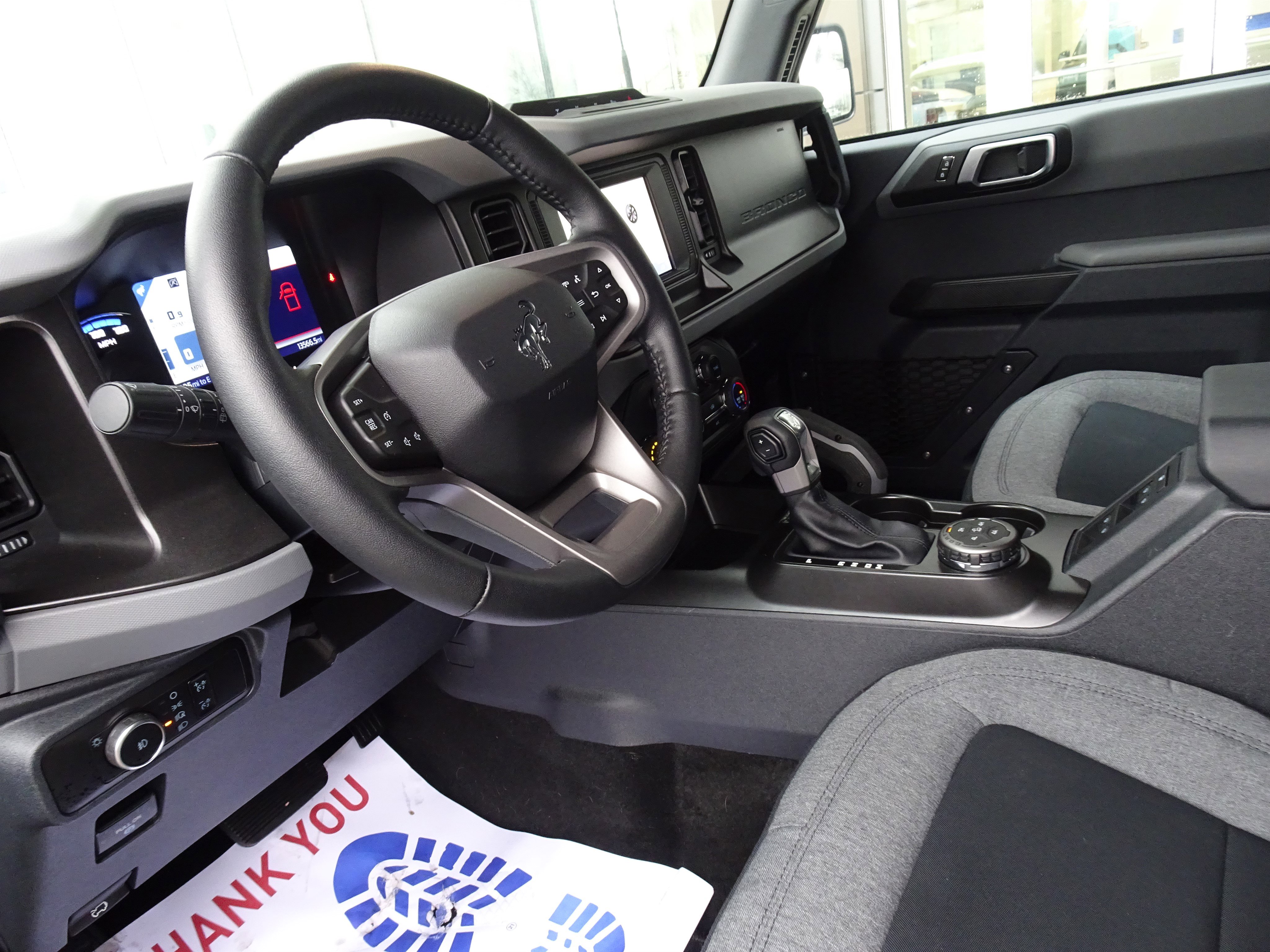 Used 2023 Ford Bronco Big Bend w/ Sasquatch Package image 10