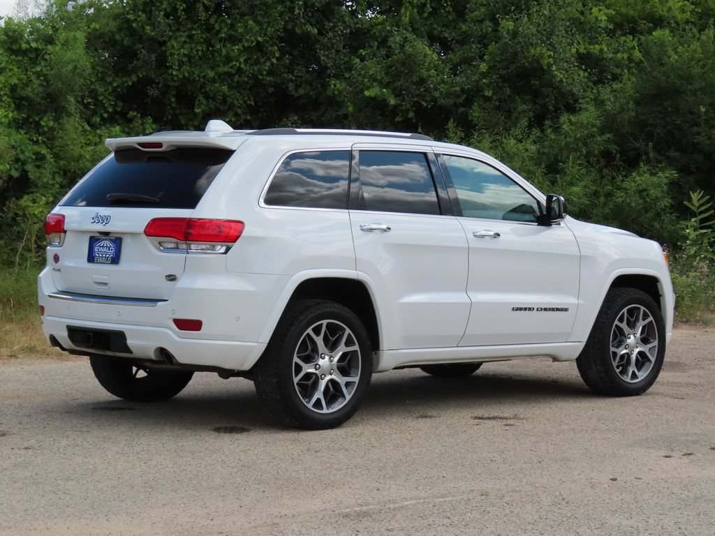 Used 2019 Jeep Grand Cherokee Overland AWD/4WD image 3