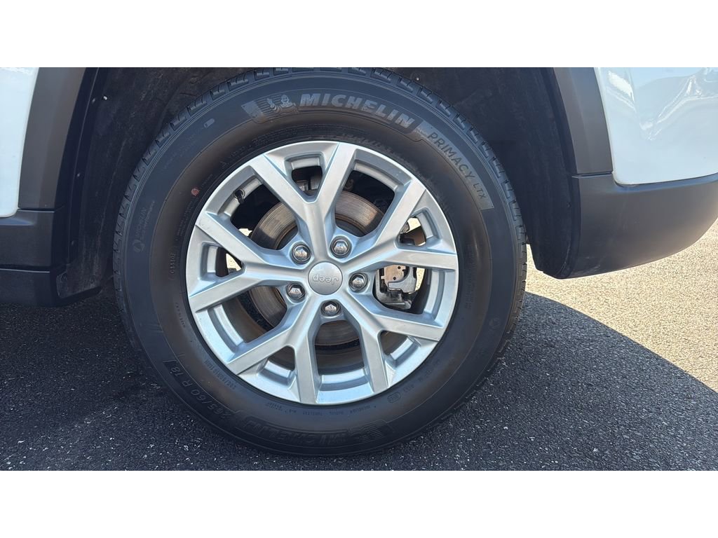 Used 2023 Jeep Grand Cherokee Limited image 27