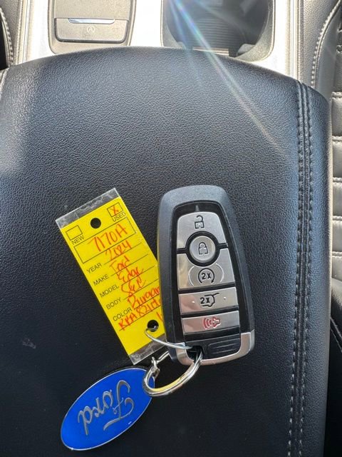 Used 2024 Ford Edge SEL w/ Convenience Package image 40