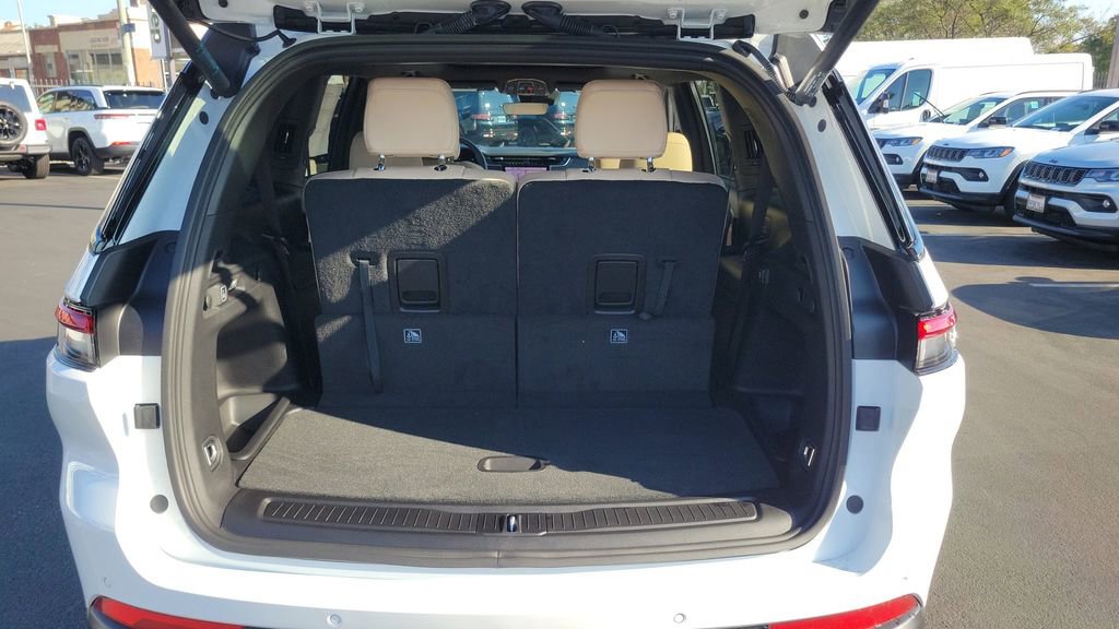 New 2025 Jeep Grand Cherokee L Limited w/ Black Appearance Package image 8