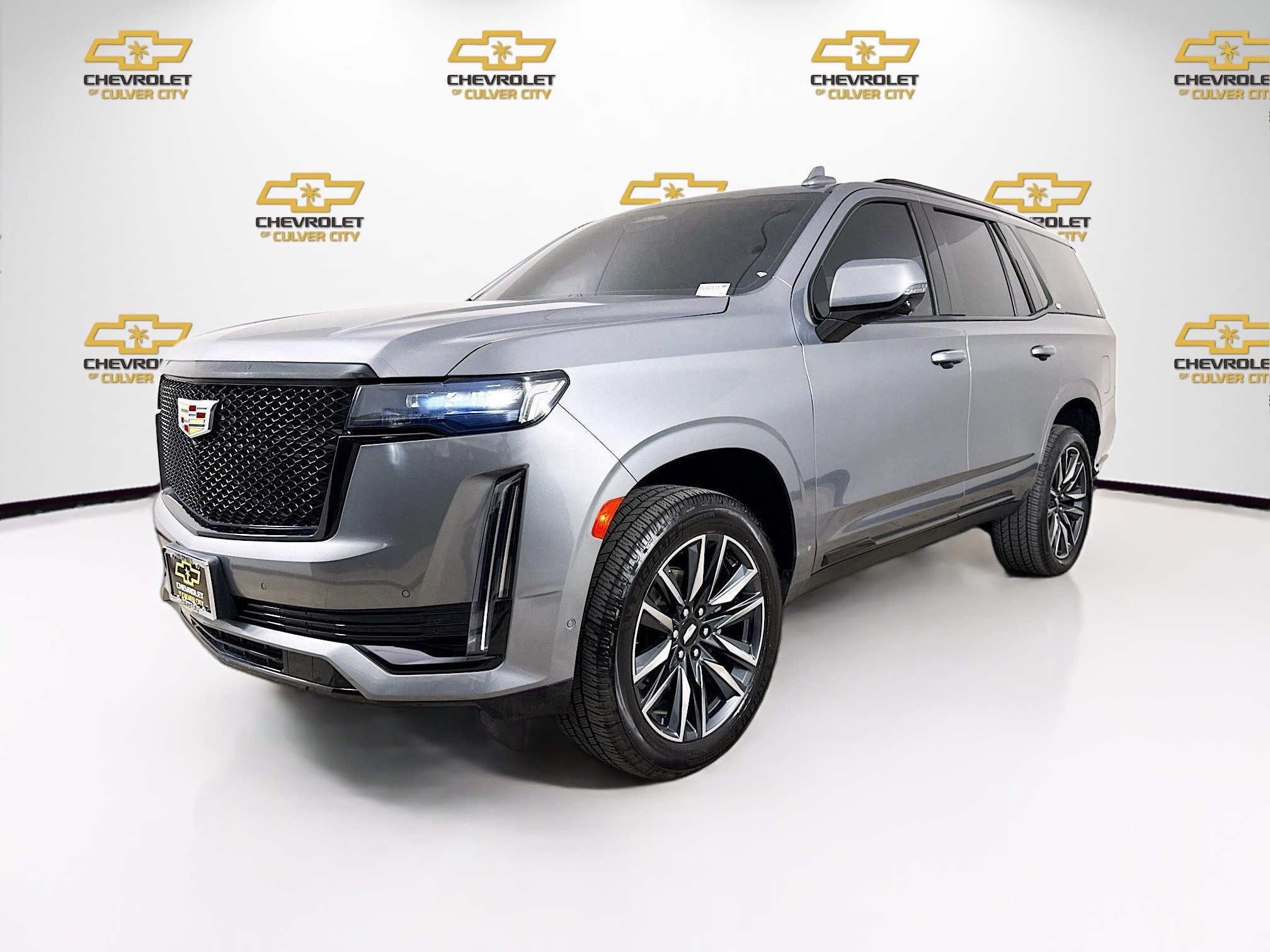 Used 2021 Cadillac Escalade Sport w/ Heavy-Duty Trailer Package AWD/4WD image 3