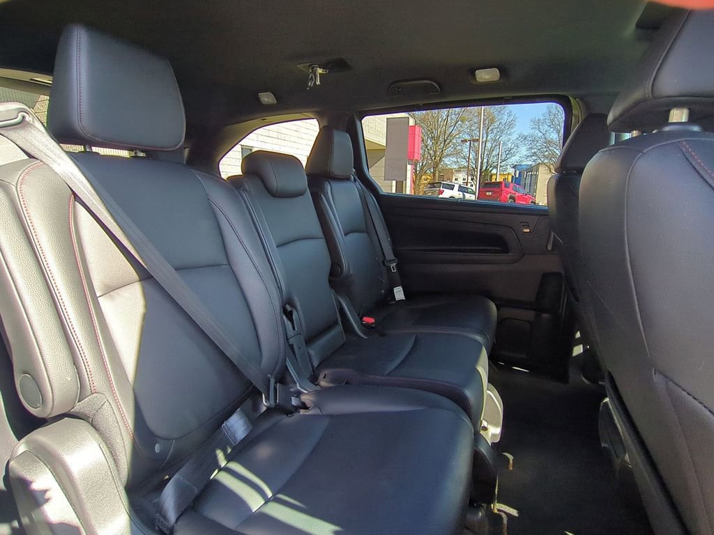 Used 2025 Honda Odyssey Sport-L image 27