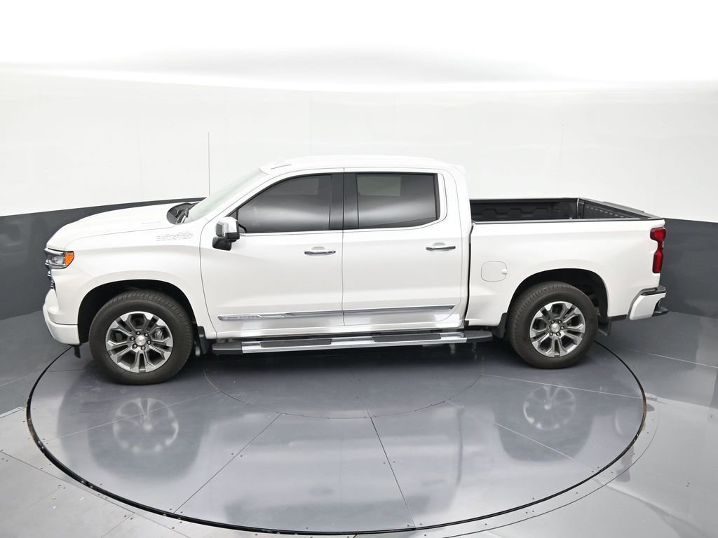 Used 2025 Chevrolet Silverado 1500 High Country w/ Technology Package RWD image 13