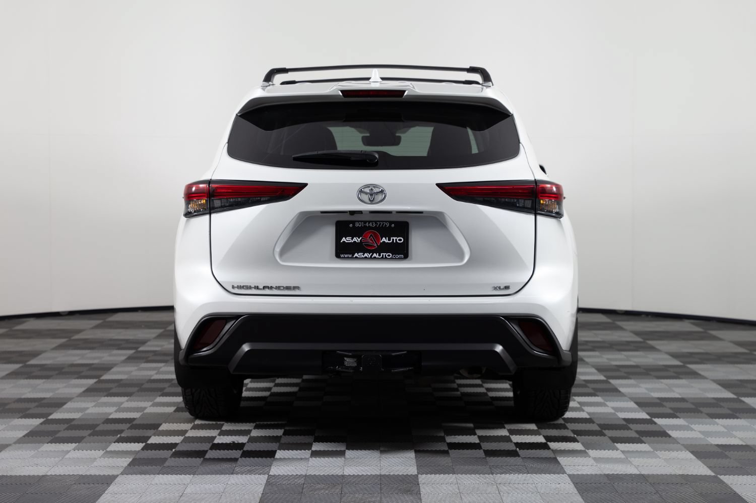 Used 2022 Toyota Highlander XLE FWD image 6